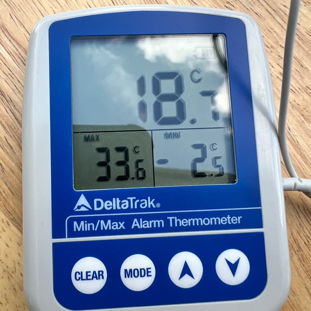 DeltaTrak 12238 Certified Min-Max Alarm Thermometer - Picture 2 of 7